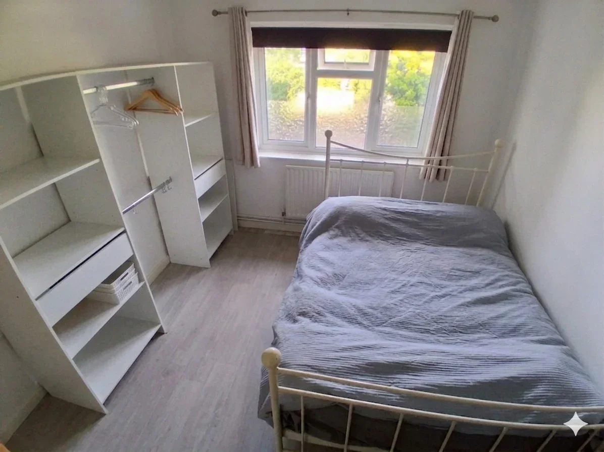 Room Kingston Road in Greater London