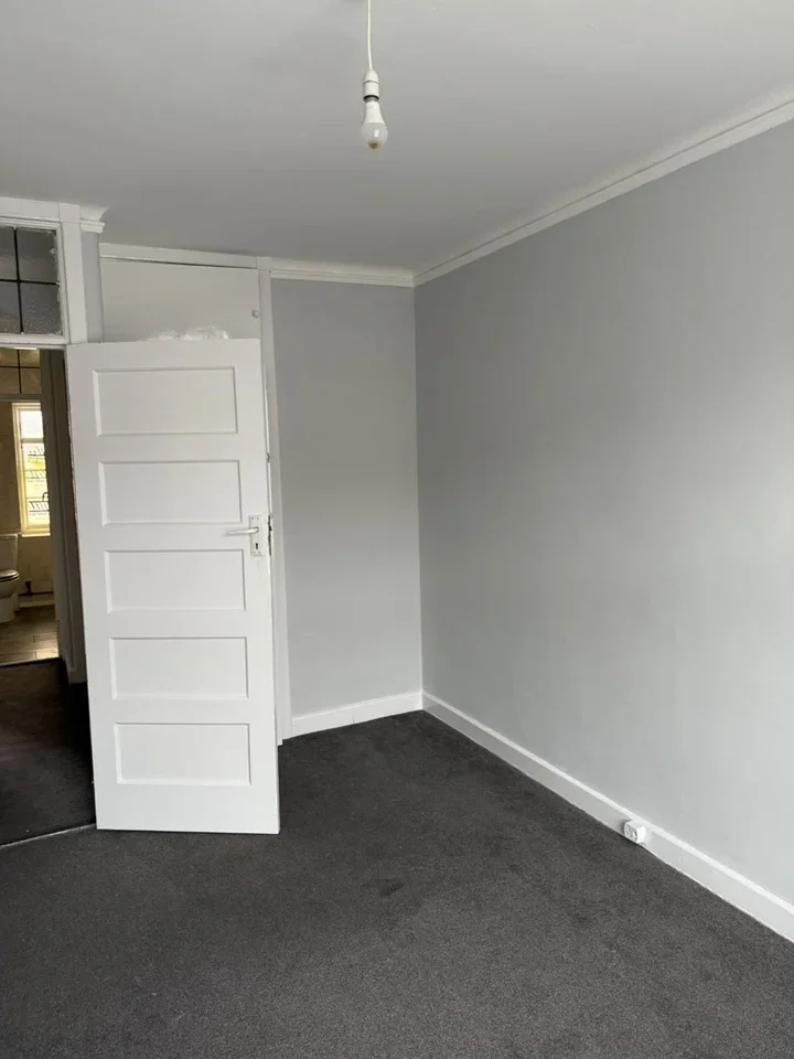 Flat Falloden Way in Greater London