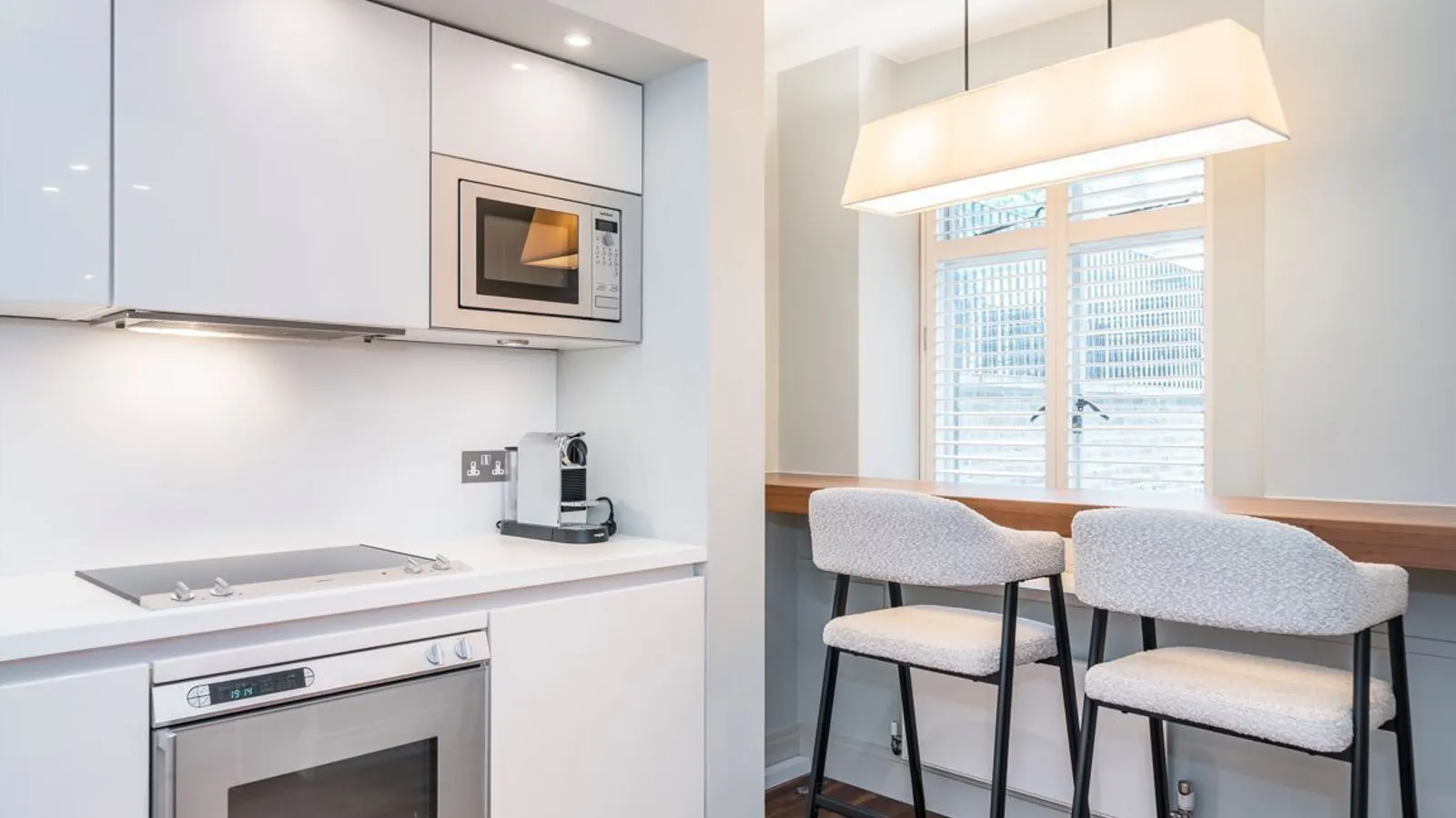 Flat Upper Grosvenor Street in City of Westminster