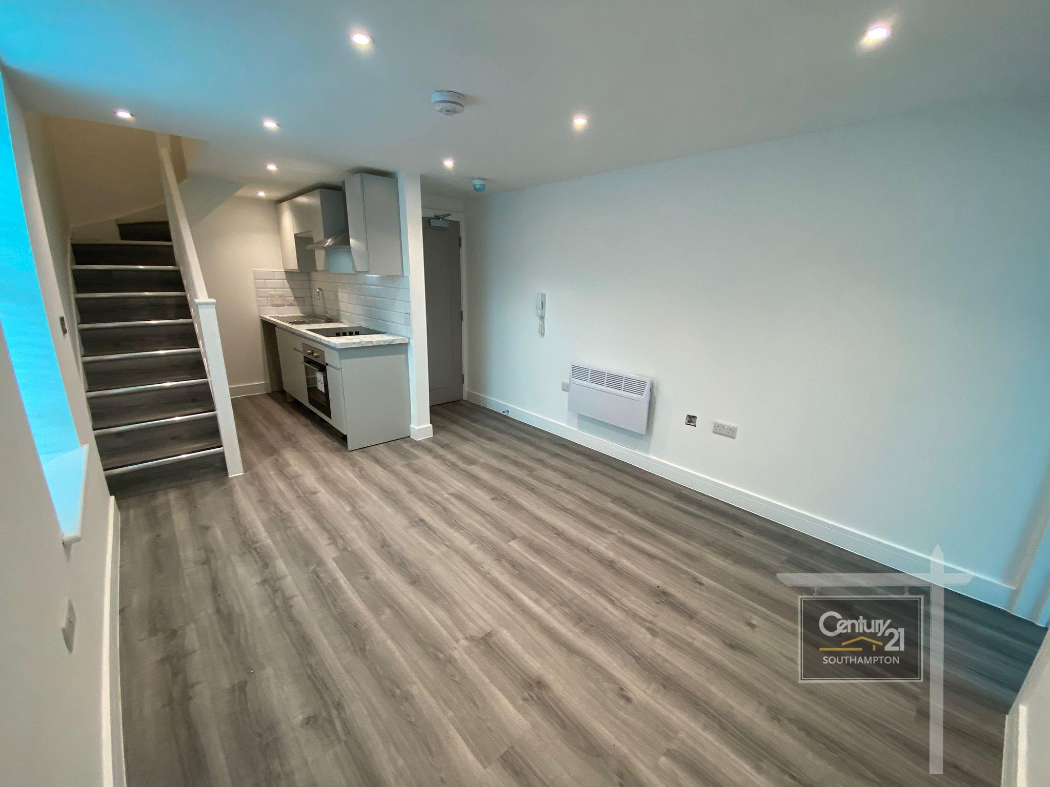 Flat Ordnance Road in Southampton