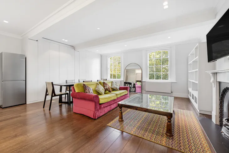Flat Onslow Square in Greater London