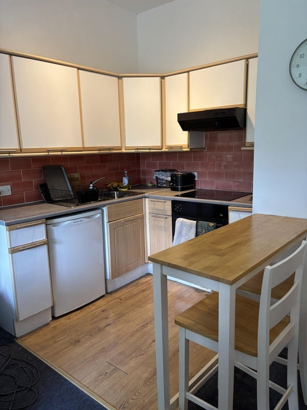 Room Camden Road in Greater London
