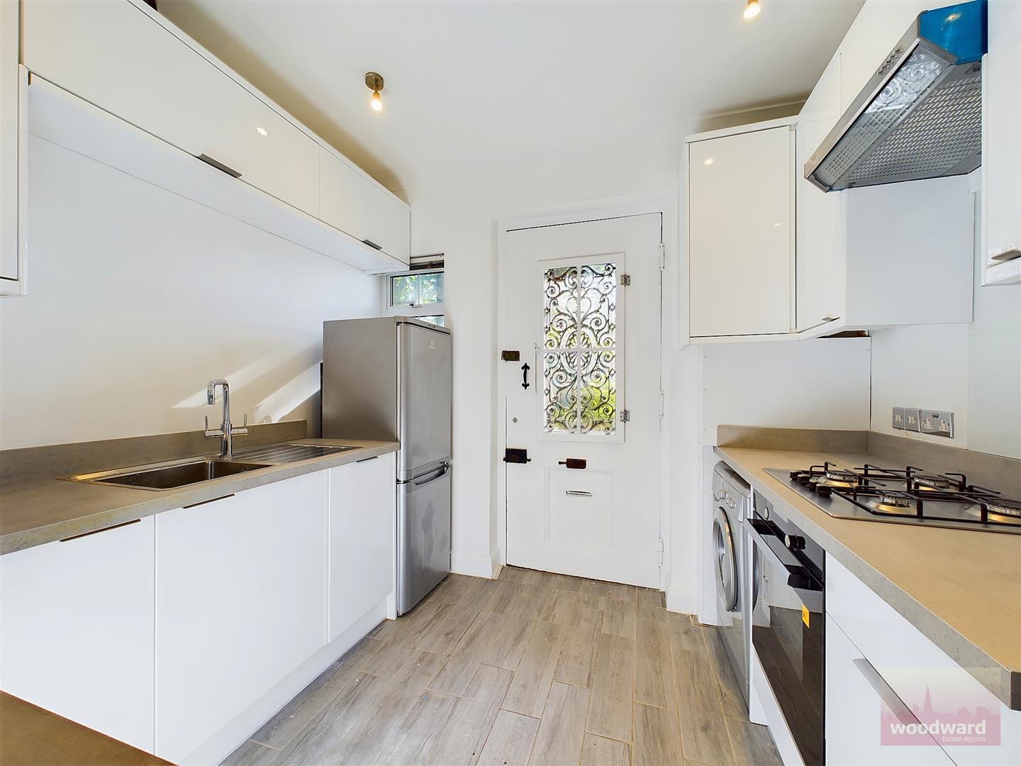 Flat Ashbourne Avenue in Greater London