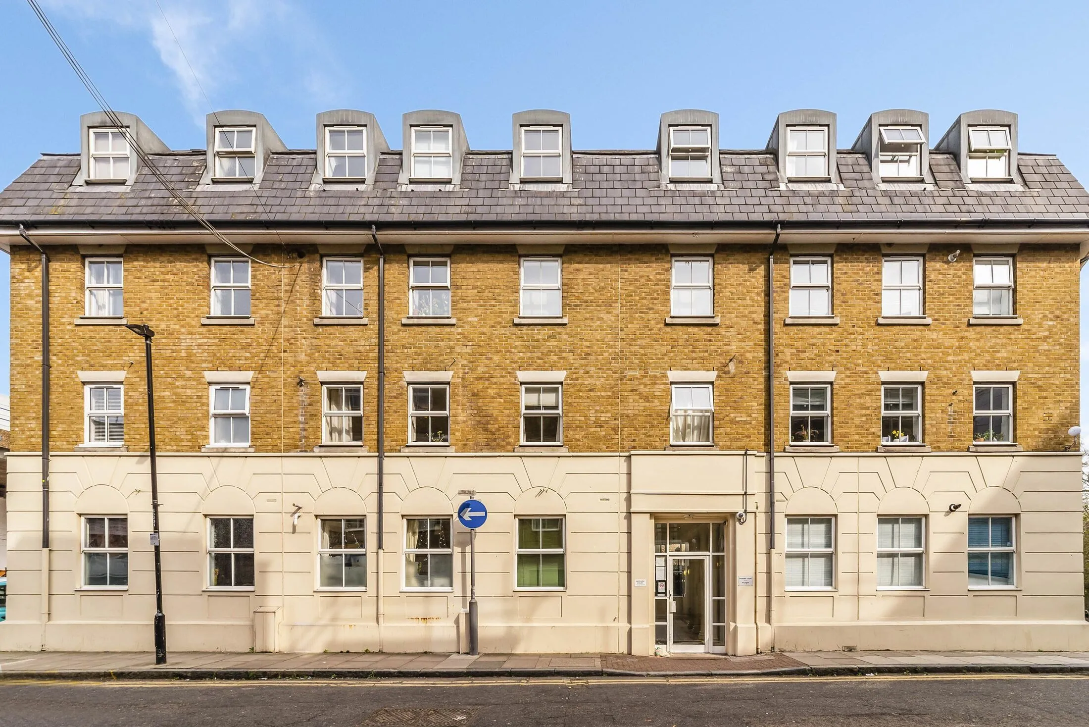 Flat Ensign Street in Greater London