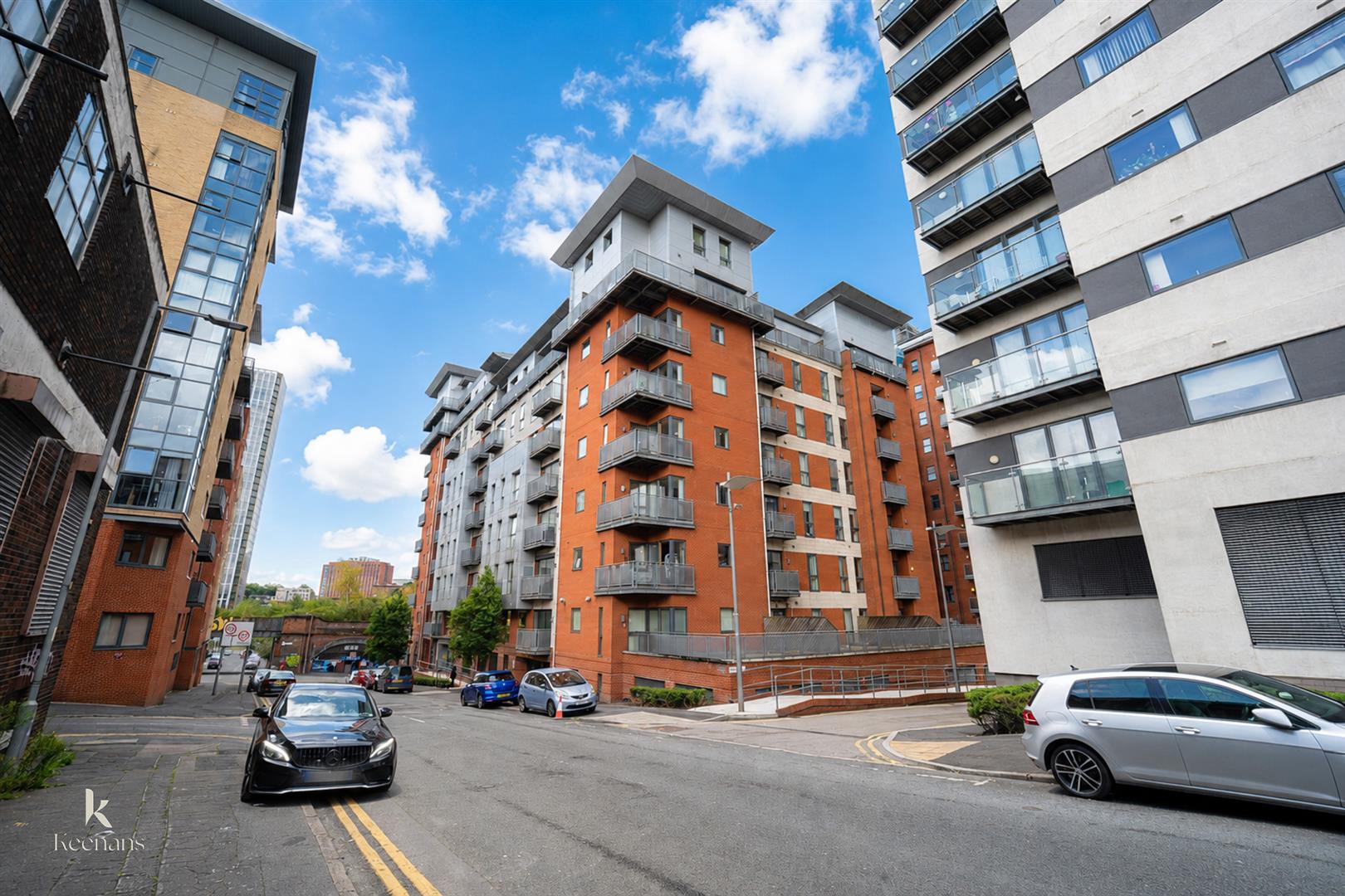 Flat Hornbeam Way in Manchester
