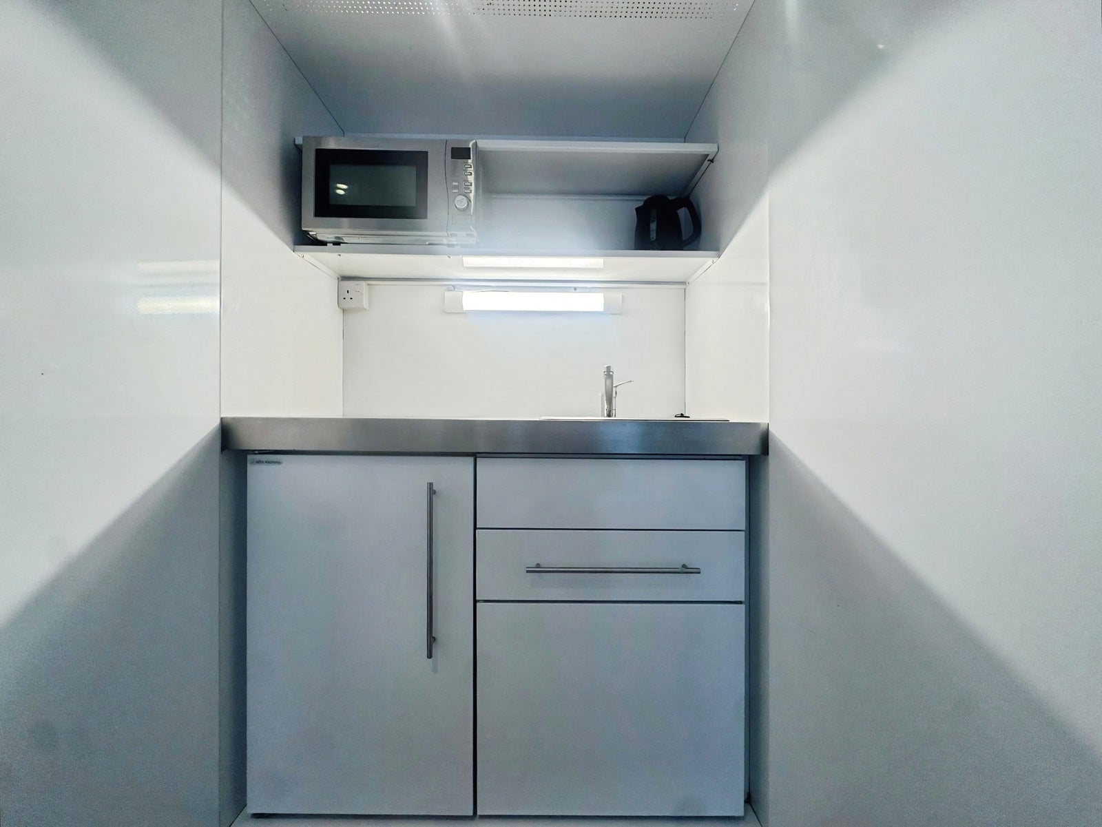 Room Delorme Street in Greater London