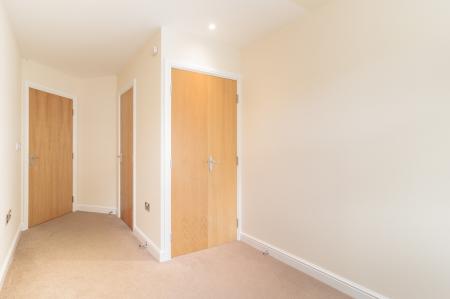 Flat Middle Gordon Road in Surrey Heath