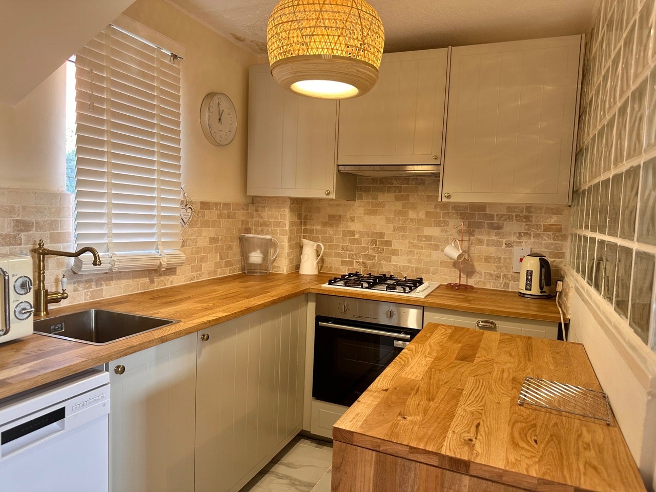 House Howland Way in Greater London