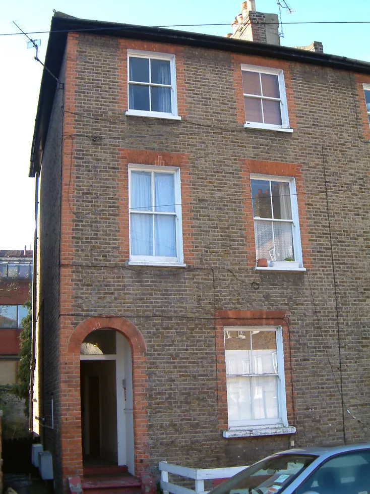 Flat St Andrew's Road in Greater London