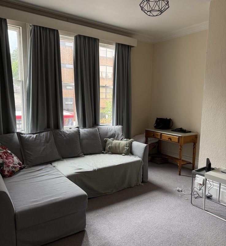 Flat Dartmouth Road in Greater London