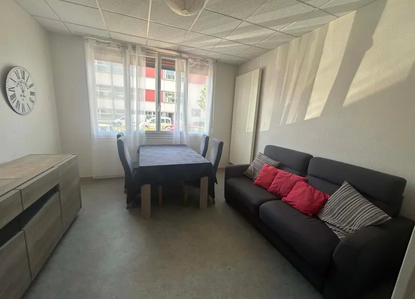 Flat Boulevard Pierre Brossolette in Laon