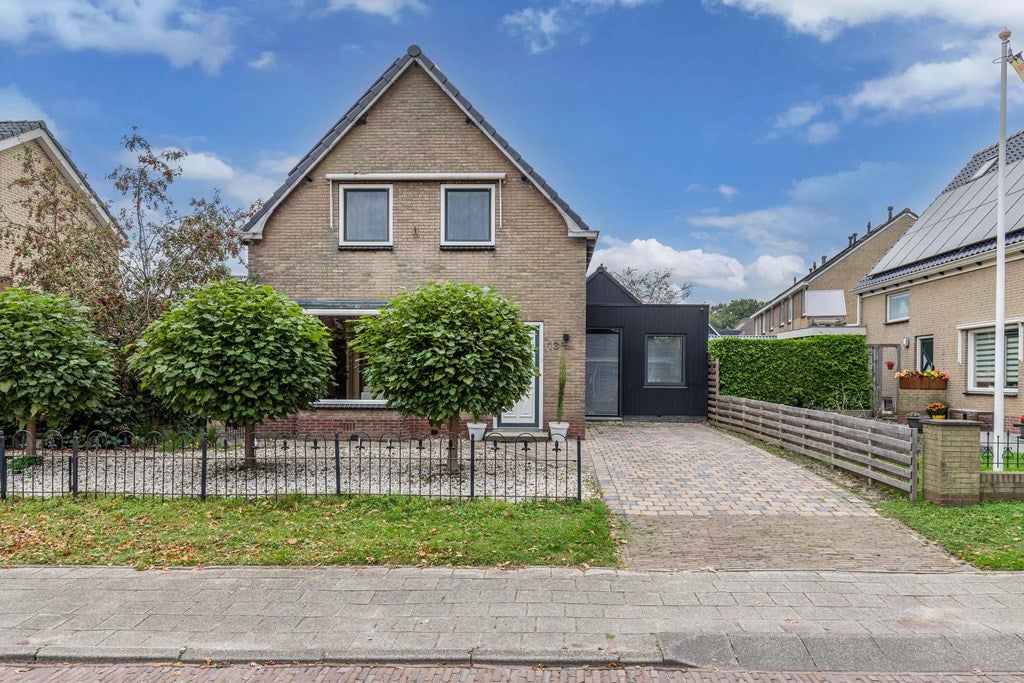 Huis Kerkstraat 13 in Oudemirdum