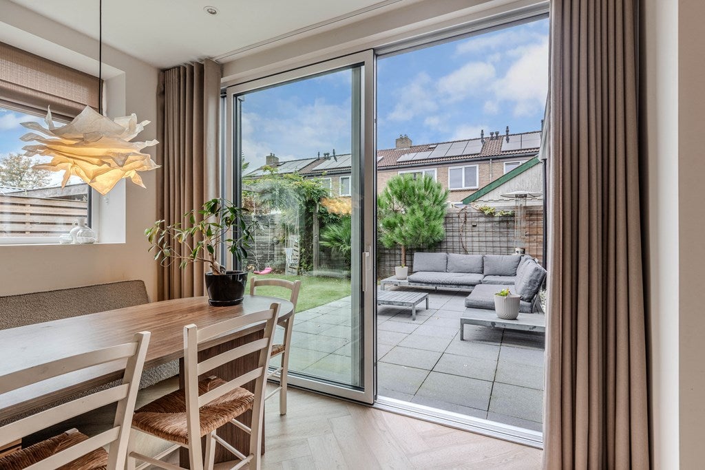 Vrijstaande woning te koop: Kerkstraat 13, Oudemirdum