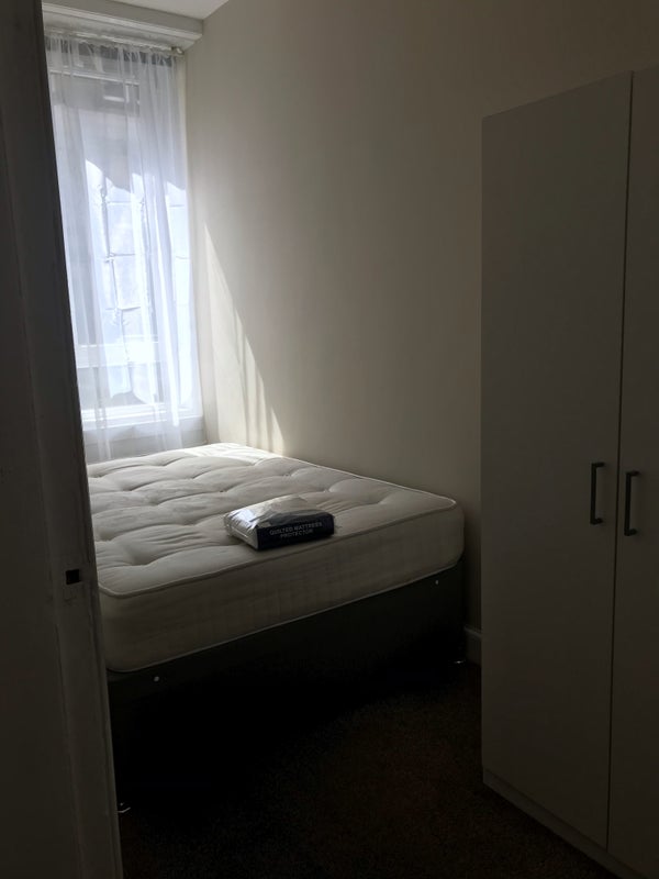 Room Roseburn Place in City of Edinburgh