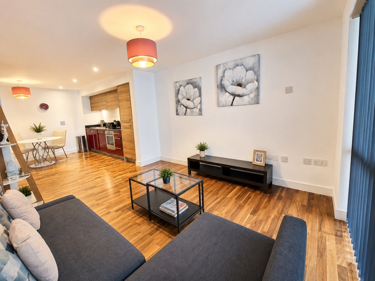 Flat Edgbaston Crescent in Birmingham