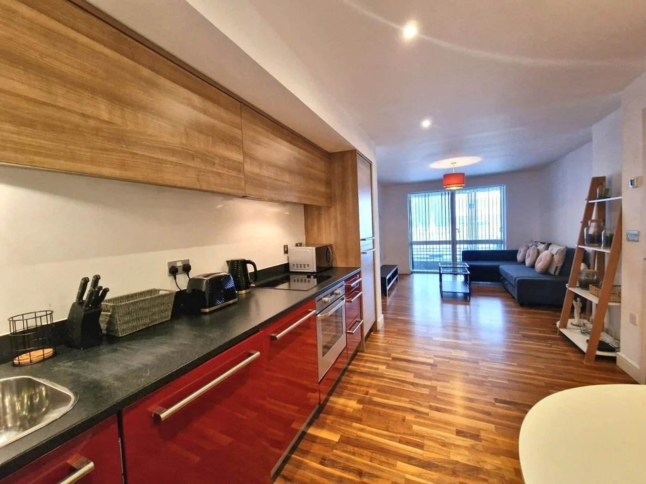 Flat Edgbaston Crescent in Birmingham