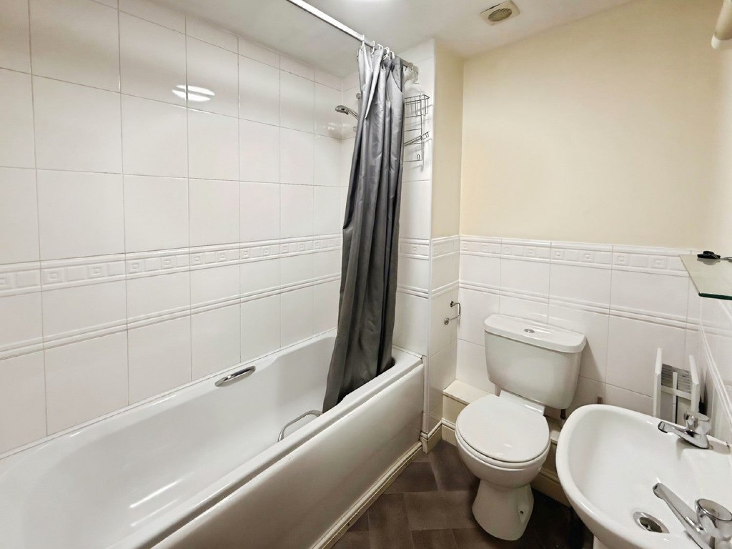 Flat Spinners Close in Mansfield