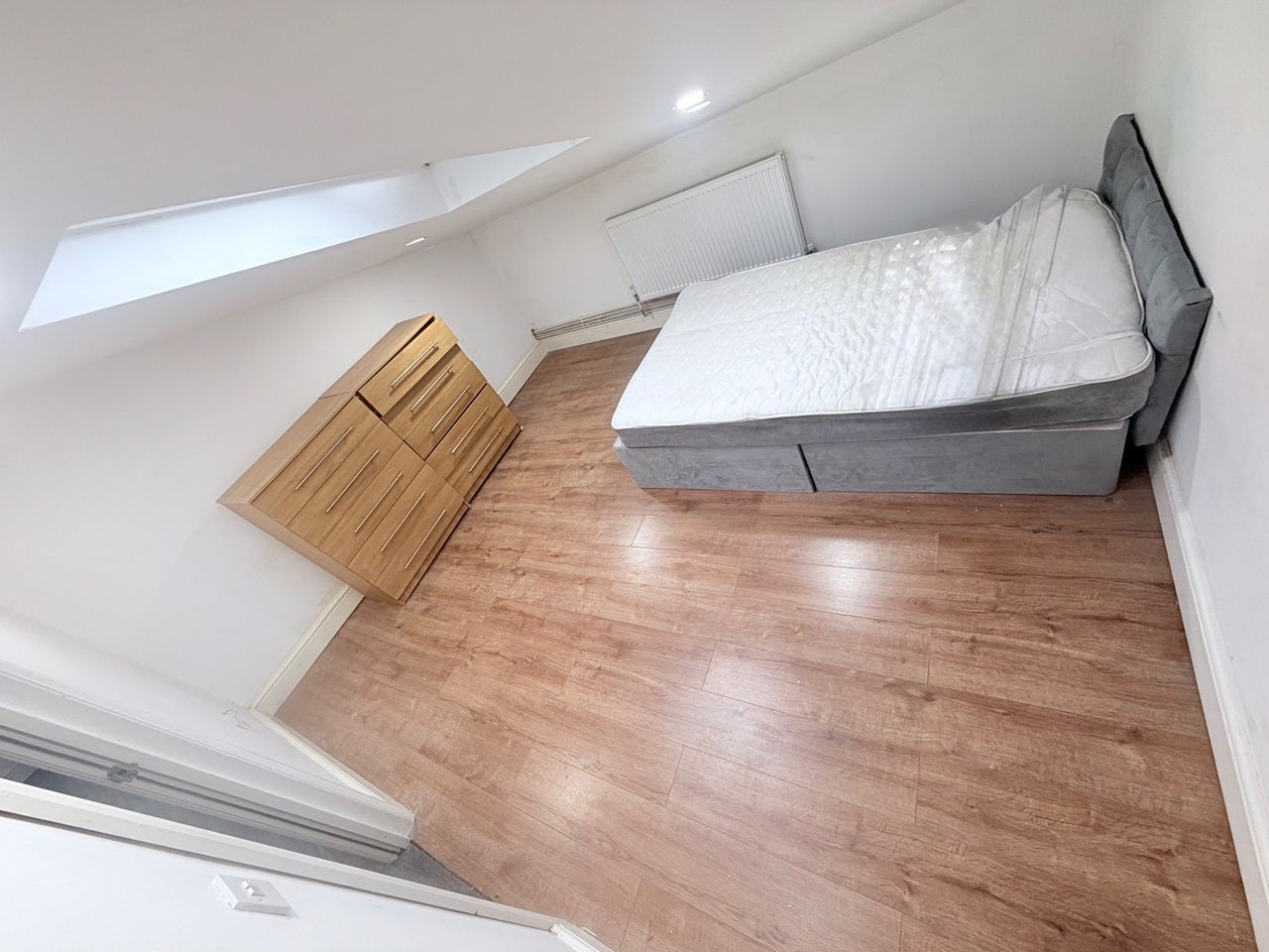 Flat Whitchurch Road in Cardiff