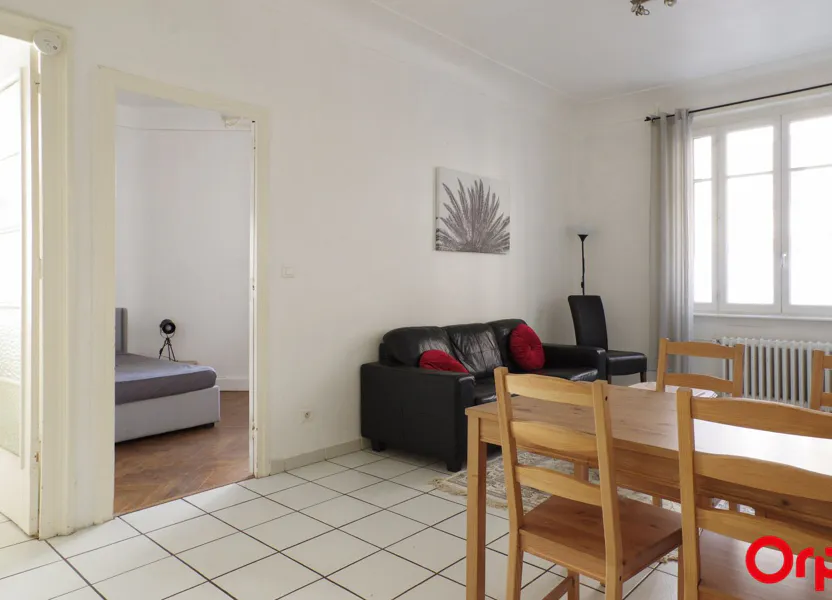 Flat Rue Sully in Lyon