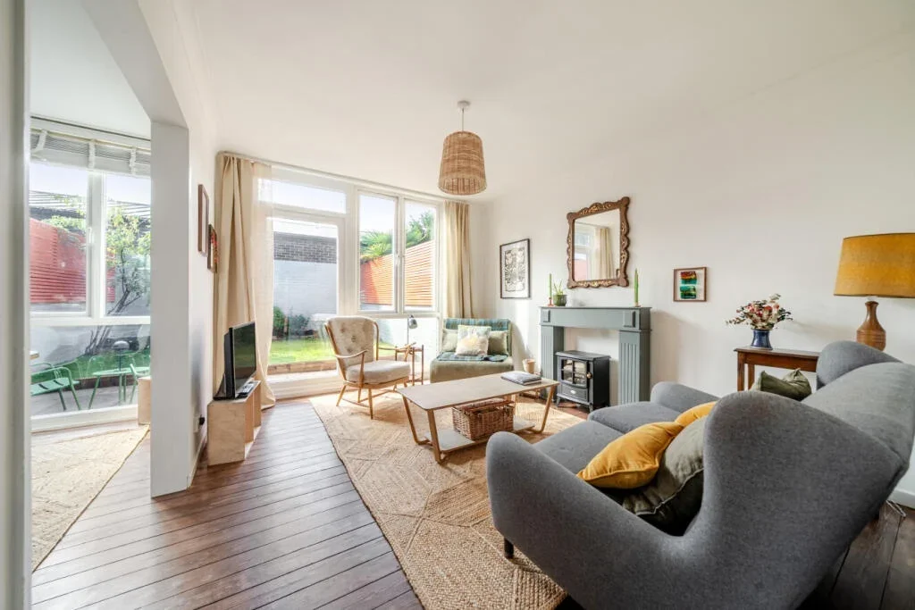 House Hilversum Crescent in Greater London