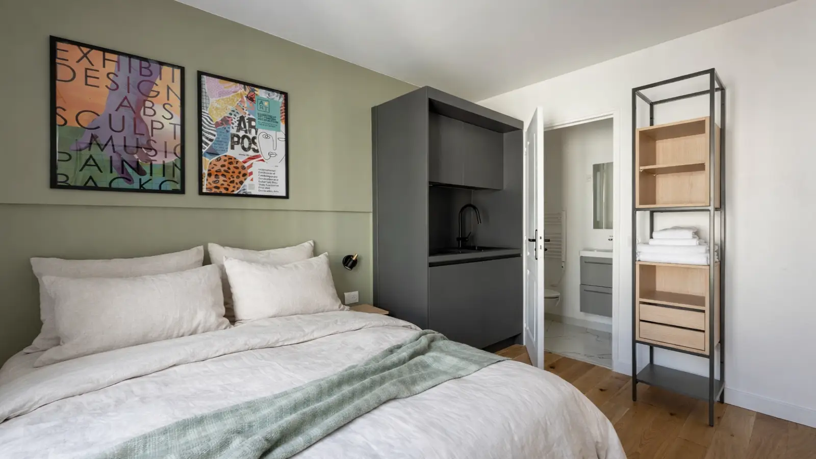Flat Rue Ordener in Paris