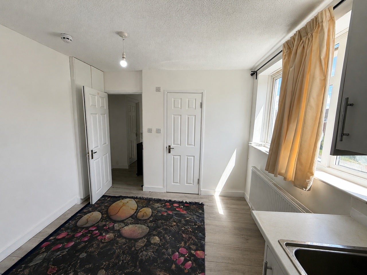 Flat Chandos Crescent in Greater London