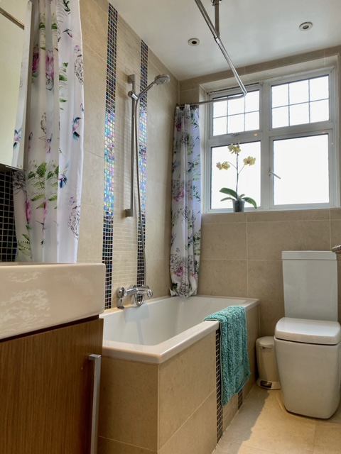 Room Pembroke Road in Greater London