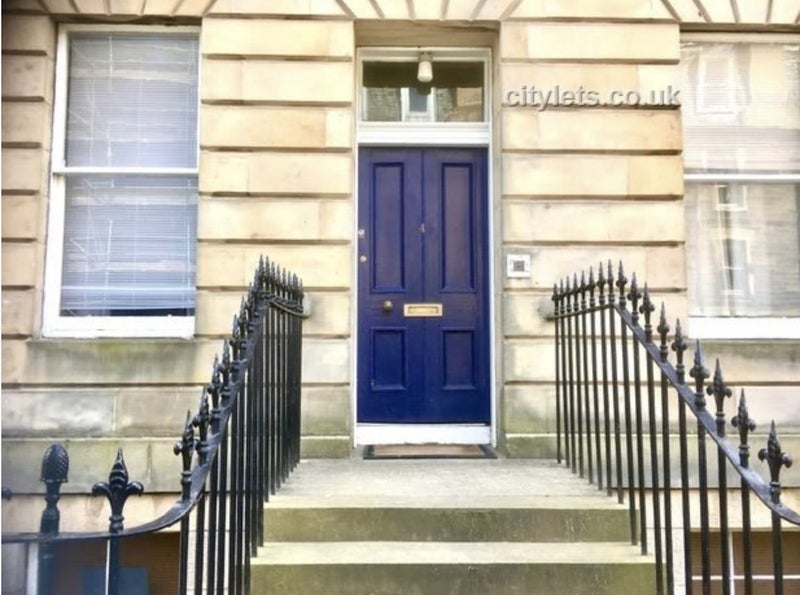 Room West Newington Place in City of Edinburgh