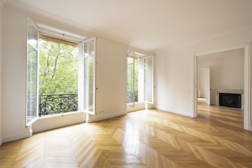 Flat Boulevard de Courcelles in Paris