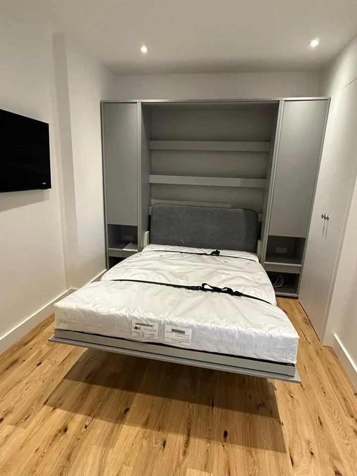Flat Tavistock Place in Greater London