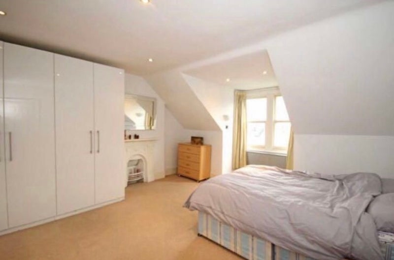 Room Madeley Road in Greater London