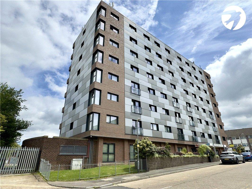 Flat Azalea Drive in Swanley