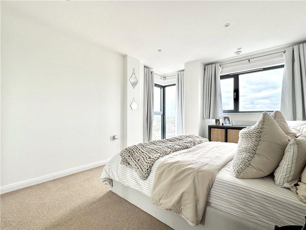 Flat Azalea Drive in Swanley