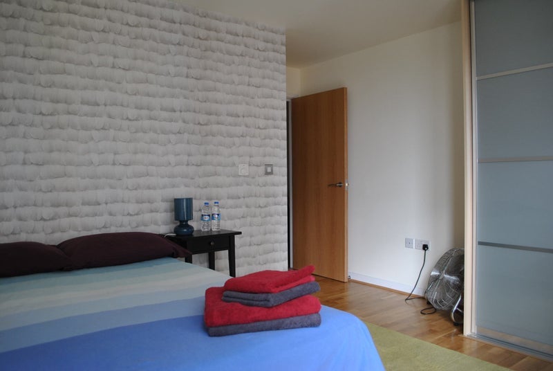 Room Jarrow Way in Greater London
