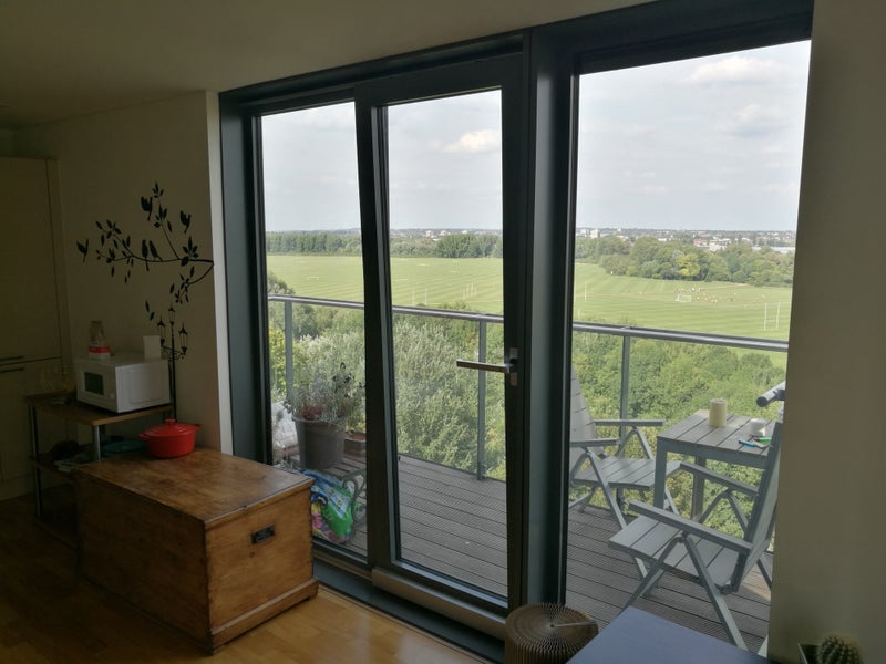 Room Jarrow Way in Greater London