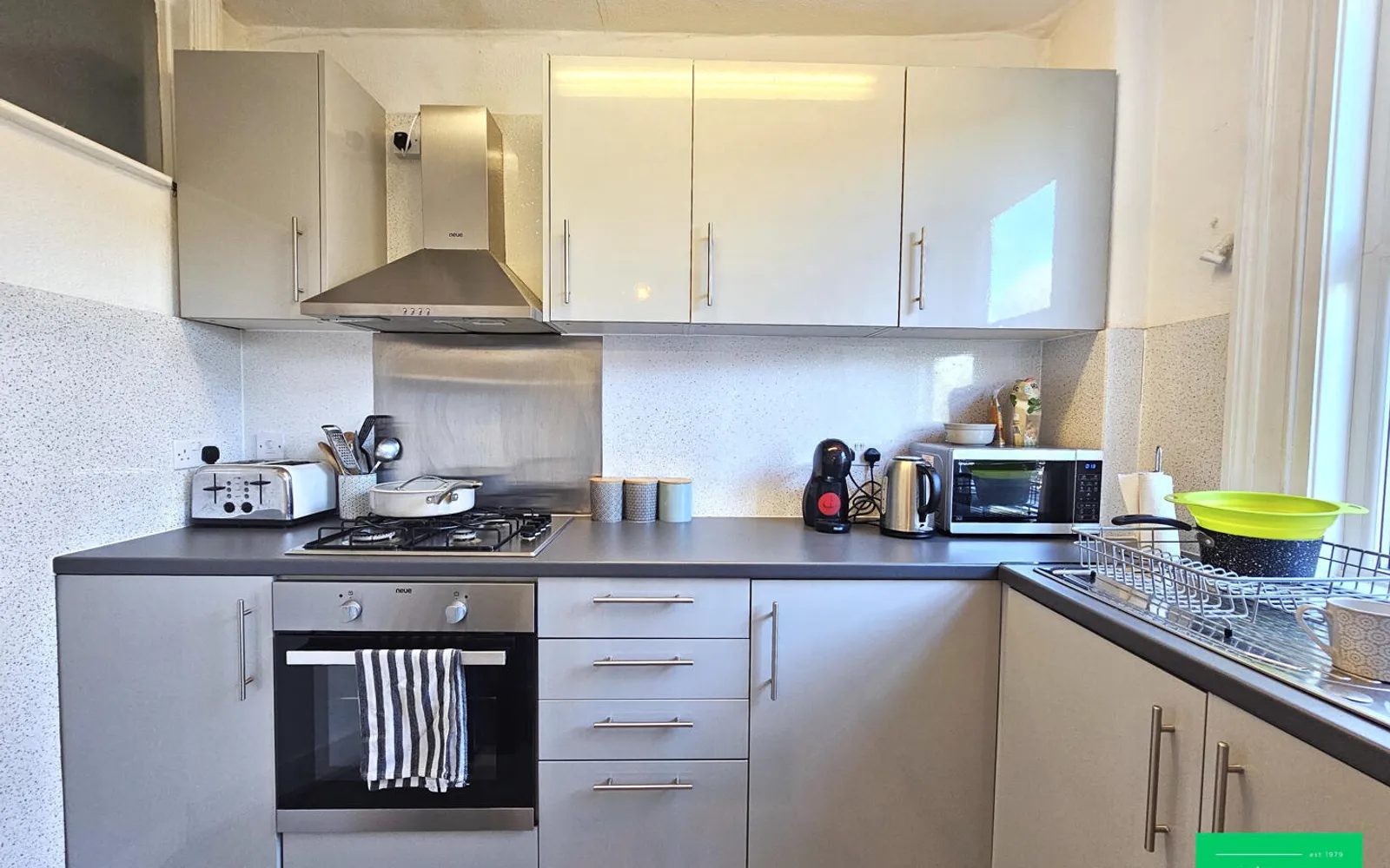 Flat Kitchener Road in Greater London