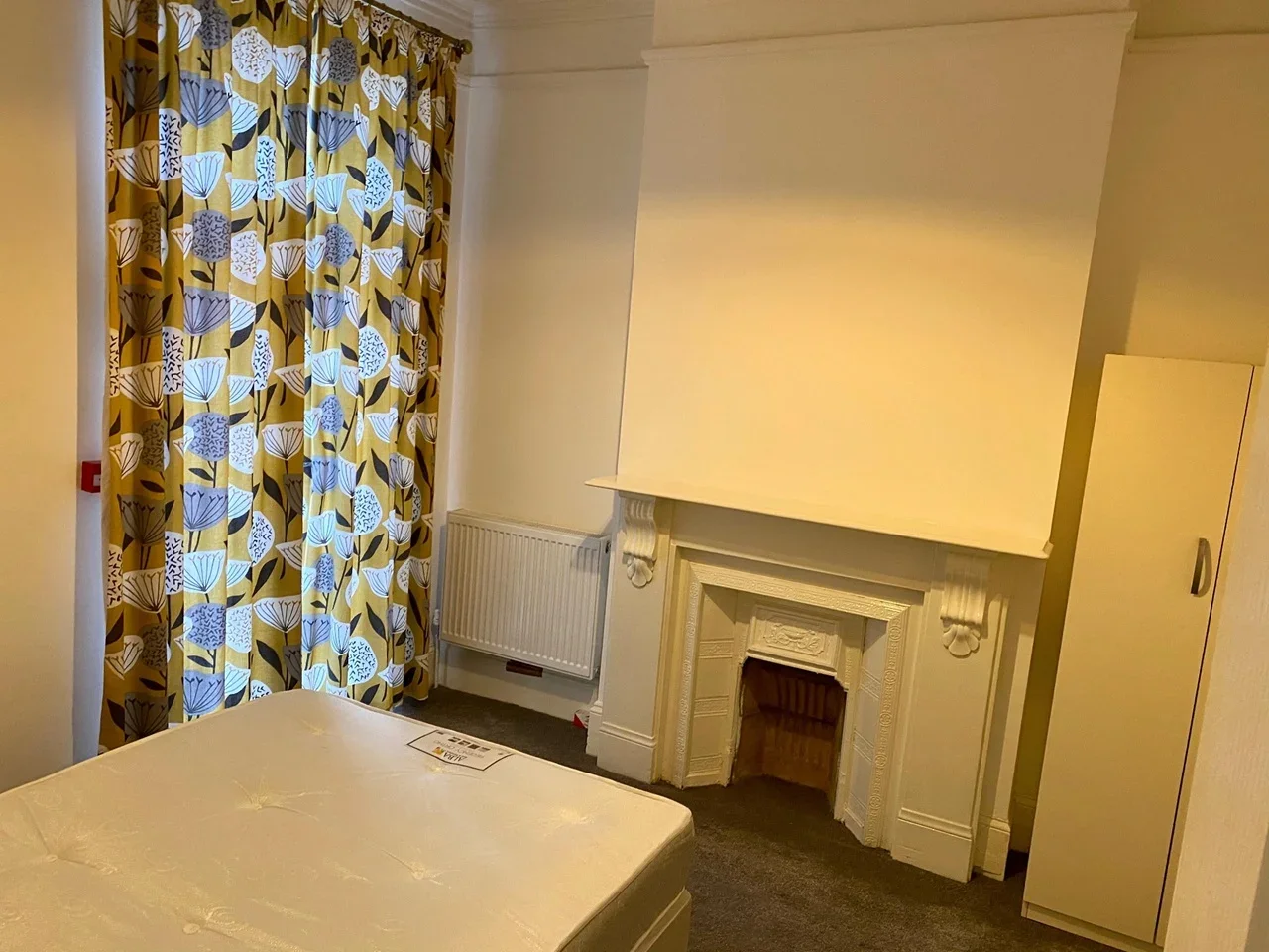 Room Brook Road in Greater London