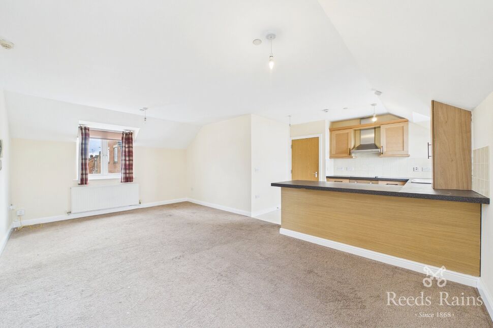 Flat Barleycroft Lane in Dinnington