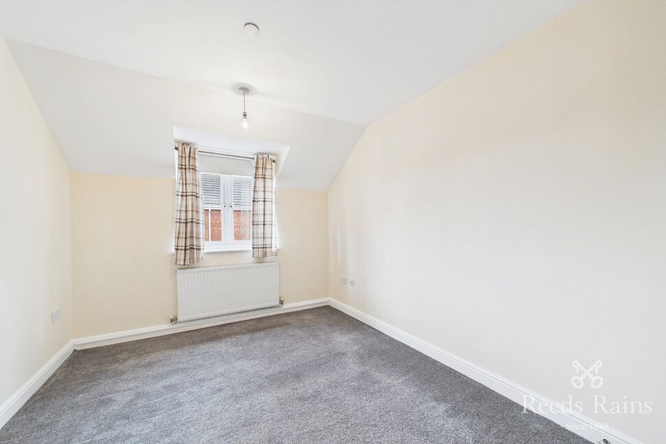 Flat Barleycroft Lane in Dinnington
