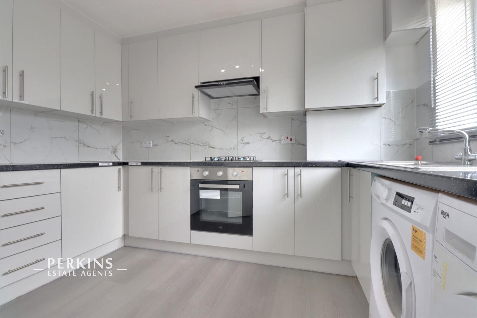 Flat Hazelmere Walk in Greater London