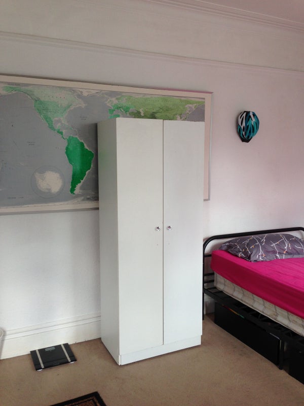 Room Rodenhurst Road in Greater London