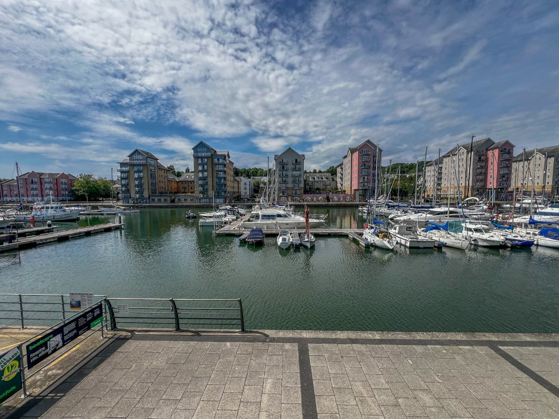 Flat Newfoundland Way in Portishead
