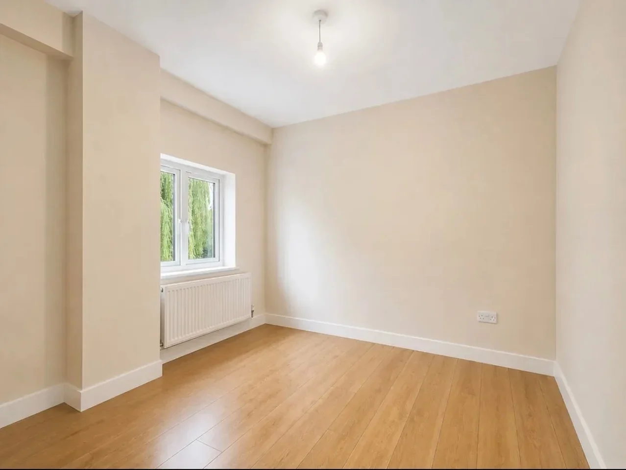 Flat Nutfield Lane in High Wycombe