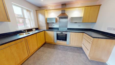 Flat Longfellow Close in Stoke-on-Trent