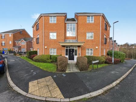 Flat Longfellow Close in Stoke-on-Trent