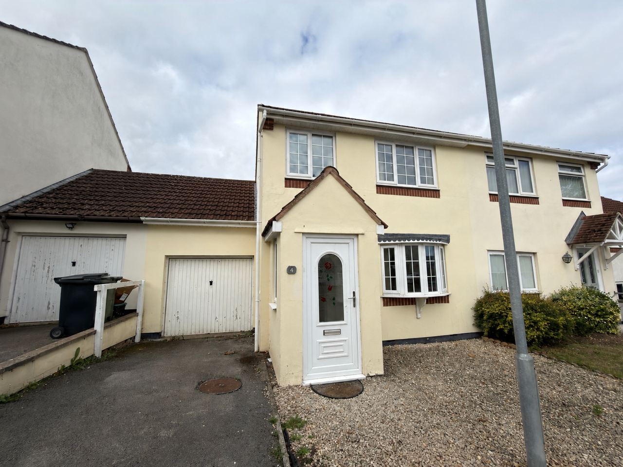 House Walnut Close in Puriton