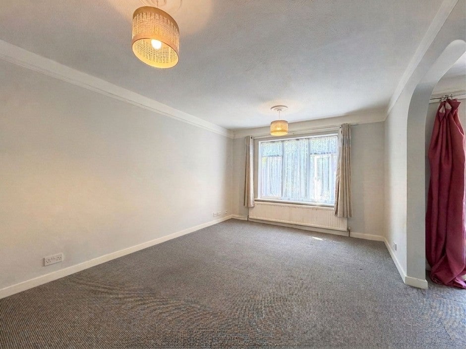 Flat Huxley Close in Greater London