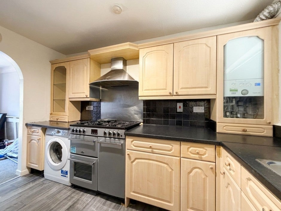 Flat Huxley Close in Greater London