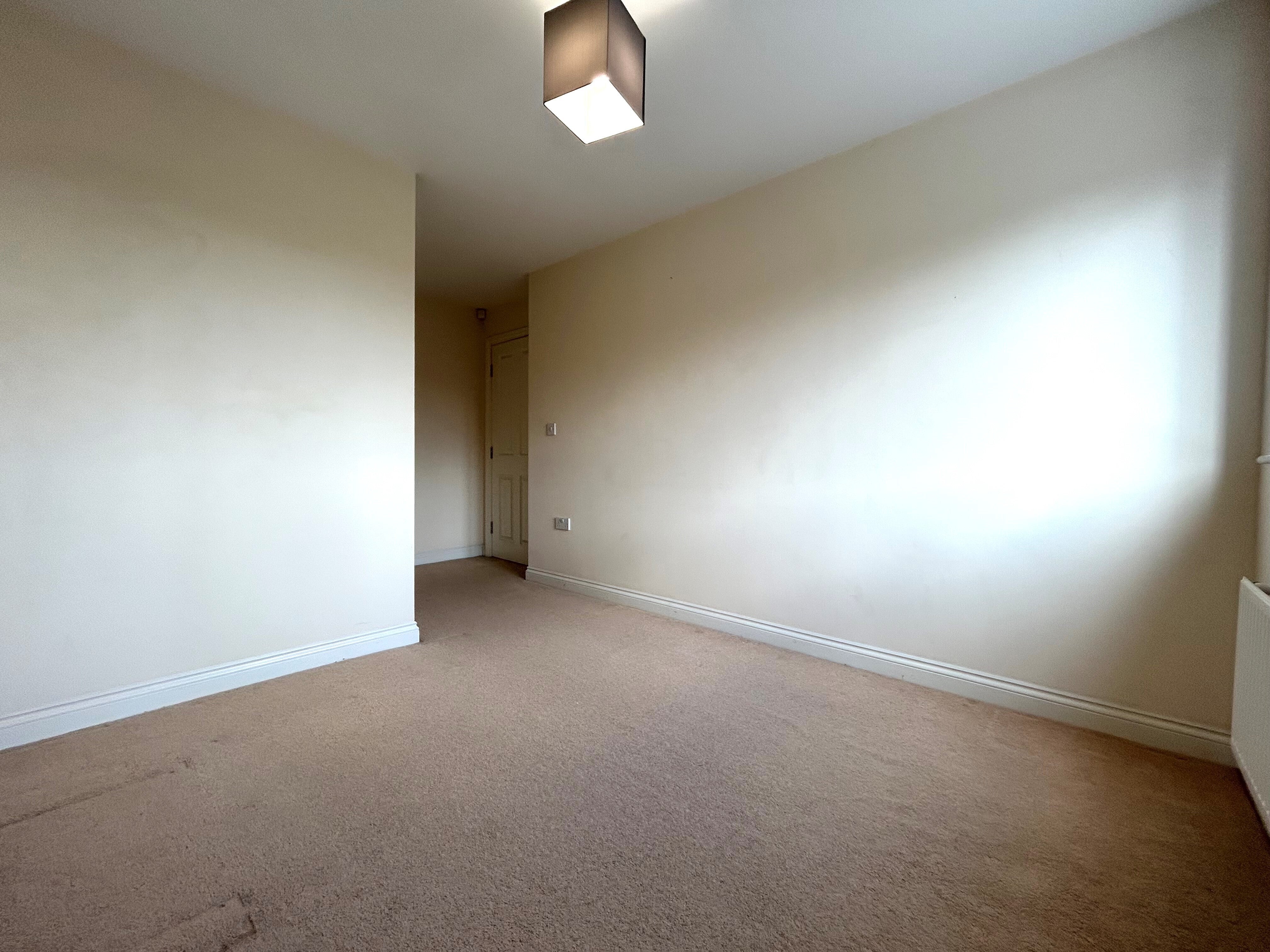 Flat Bradford Road in Wakefield