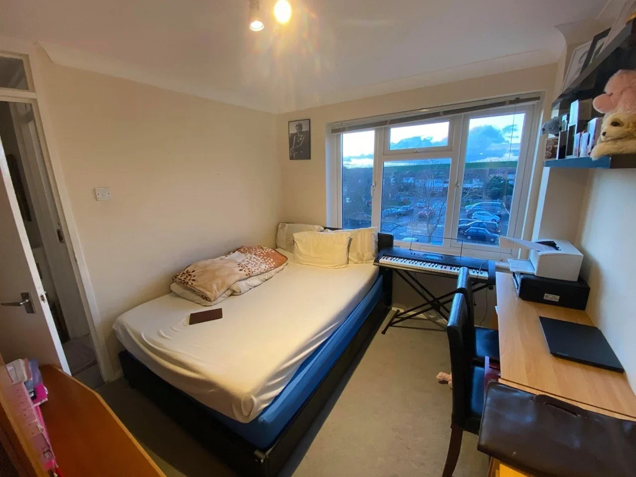 Flat Hetherington Road in Borough of Spelthorne